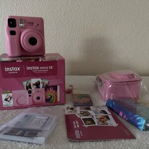 Fujifilm Instax Mini SE Pink Instant Camera Bundle
